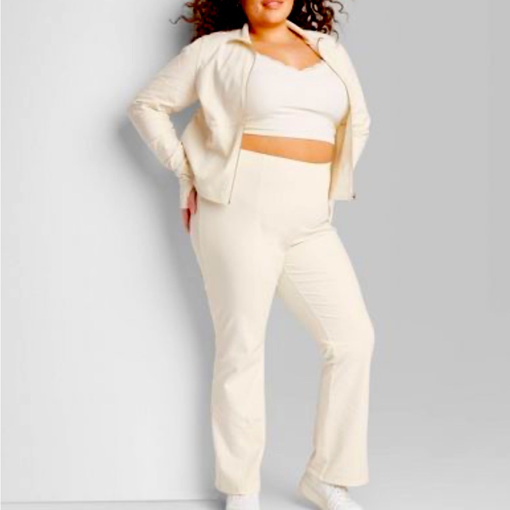 Yoga/Active Set Wild Fable High-Rise Flare Seamed Leggings & Zip-Up Sweatshirt